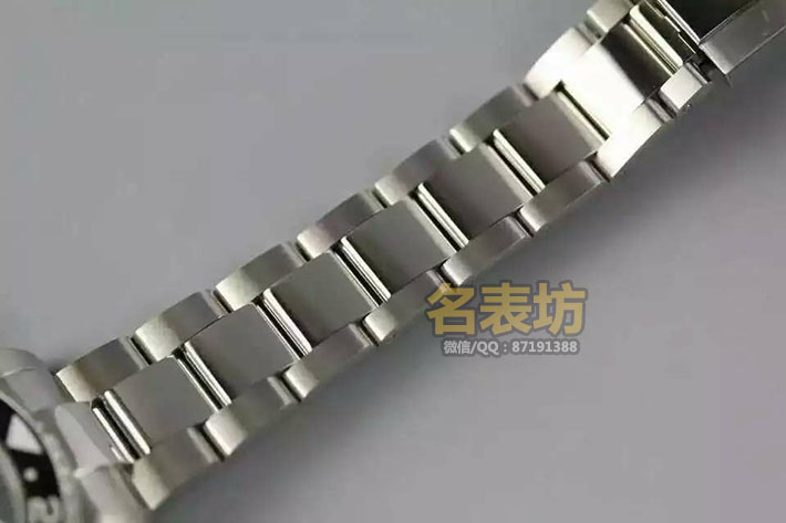 一比一精仿劳力士116710BLNR
一比一高仿劳力士116710BLNR